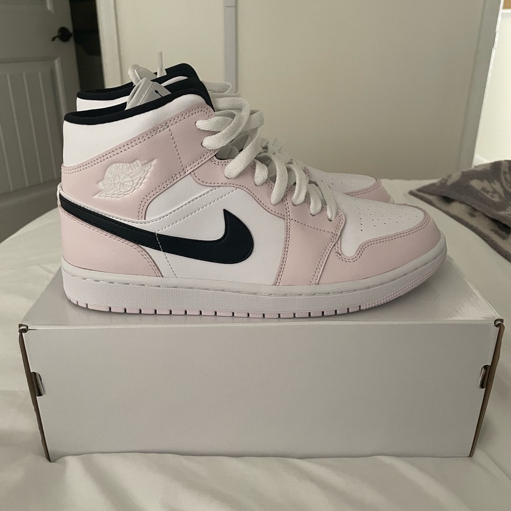 Jordan 1 Mid Barely Rose